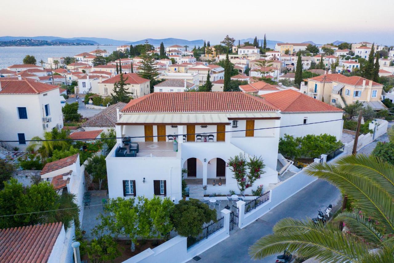 Villa Kriezi Spétses Exteriör bild
