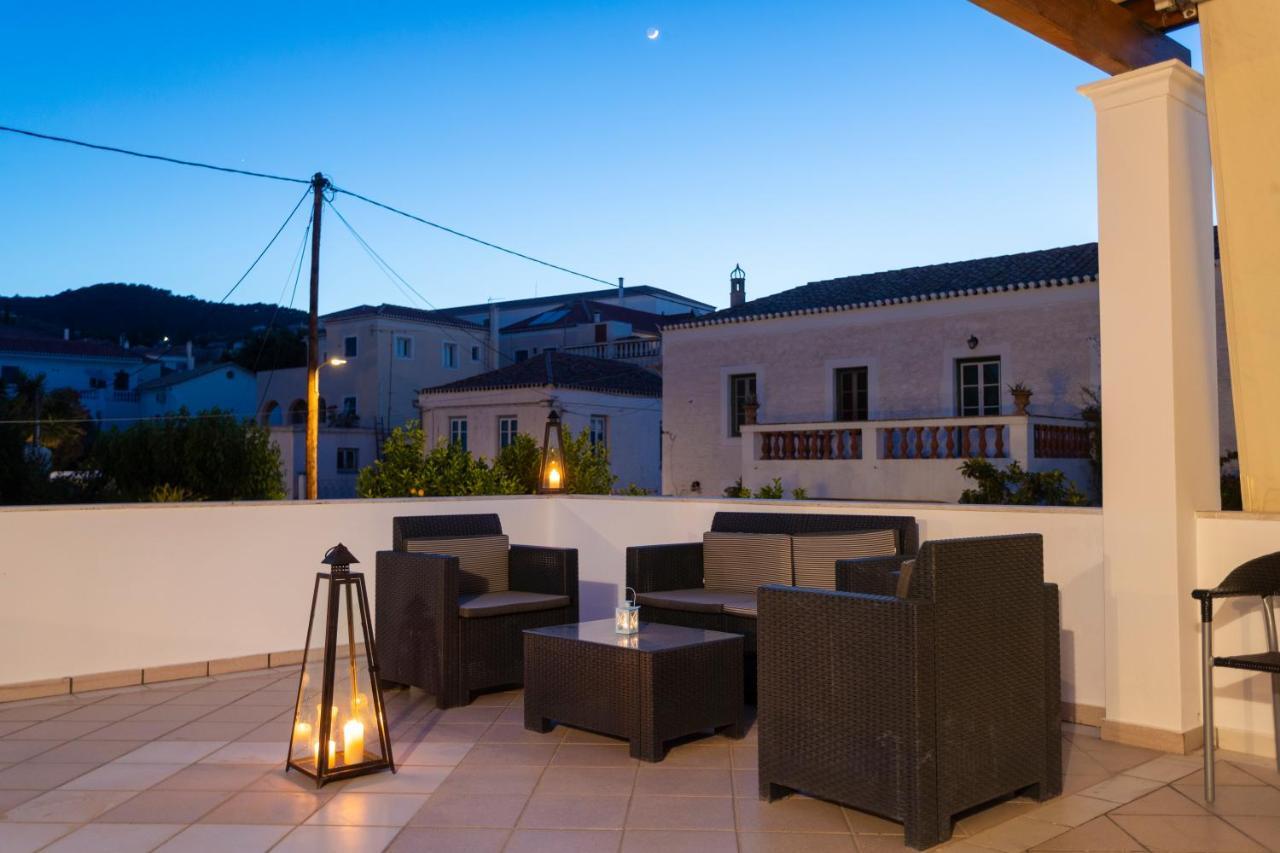 Villa Kriezi Spétses Exteriör bild