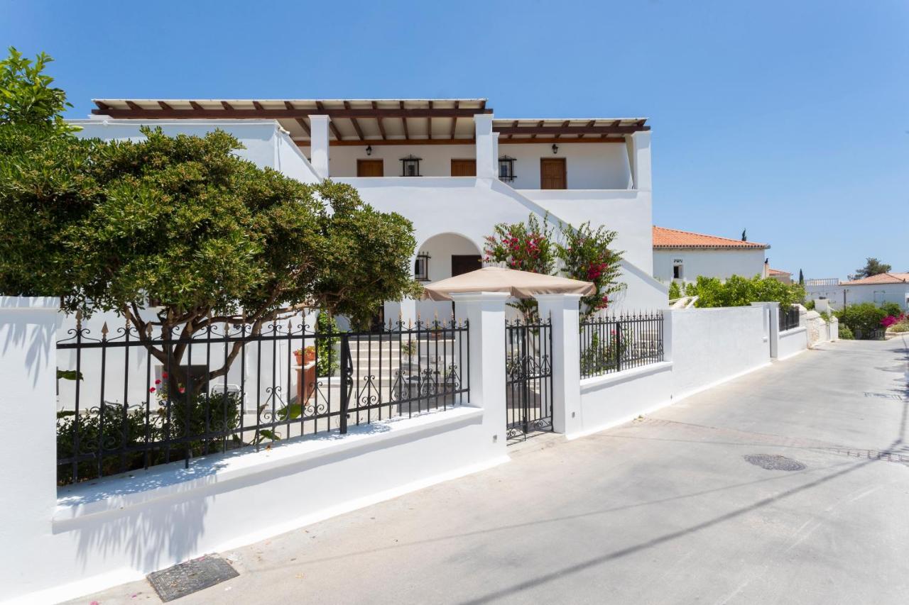Villa Kriezi Spétses Exteriör bild
